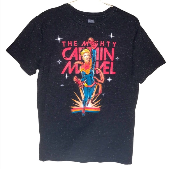 Marvel Other - The mighty Captain Marvel graphic T-shirt